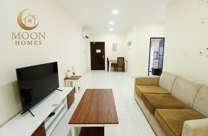 Apartment - 1 Bedroom - 1 Bathroom for rent in Umm Ghuwailina 4 - Umm Ghuwailina - Doha