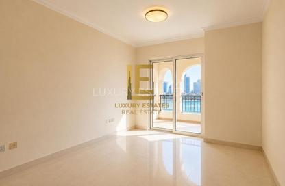 Apartment - 3 - 4 for sale in Viva Bahriyah - The Pearl Island - Doha