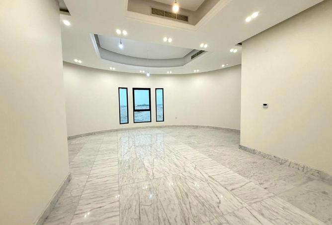 52453669 - Property Image 3