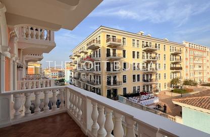 Apartment - 3 Bedrooms - 4 Bathrooms for rent in Teatro - Qanat Quartier - The Pearl Island - Doha