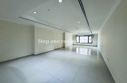 Apartment - Studio - 1 Bathroom for rent in East Porto Drive - Porto Arabia - The Pearl Island - Doha