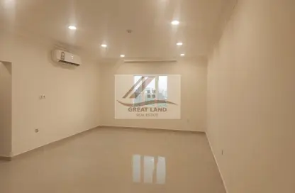 Apartment - 2 Bedrooms - 2 Bathrooms for rent in Al Azizia Street - Al Aziziyah - Doha