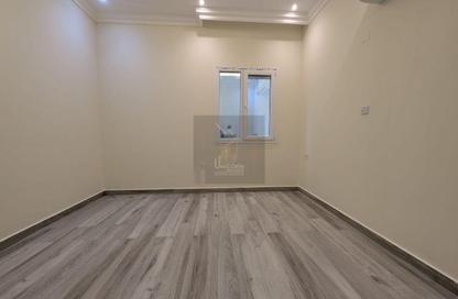 Apartment - 2 Bedrooms - 3 Bathrooms for rent in Al Mansoura - Al Mansoura - Doha