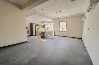 Apartment - 2 Bedrooms - 3 Bathrooms for rent in Bin Omran 35 - Fereej Bin Omran - Doha Apartment - 2 Bedrooms - 3 Bathrooms for rent in Bin Omran 35 - Fereej Bin Omran - Doha