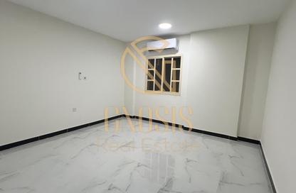 Apartment - 3 Bedrooms - 3 Bathrooms for rent in Al Muntazah Street - Al Muntazah - Doha