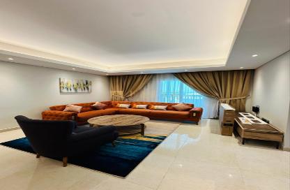 Apartment - 2 Bedrooms - 2 Bathrooms for rent in West Porto Drive - Porto Arabia - The Pearl Island - Doha