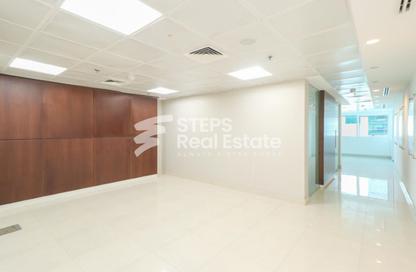 Office Space - Studio - 1 for rent in West Bay Tower - West Bay - West Bay - Doha