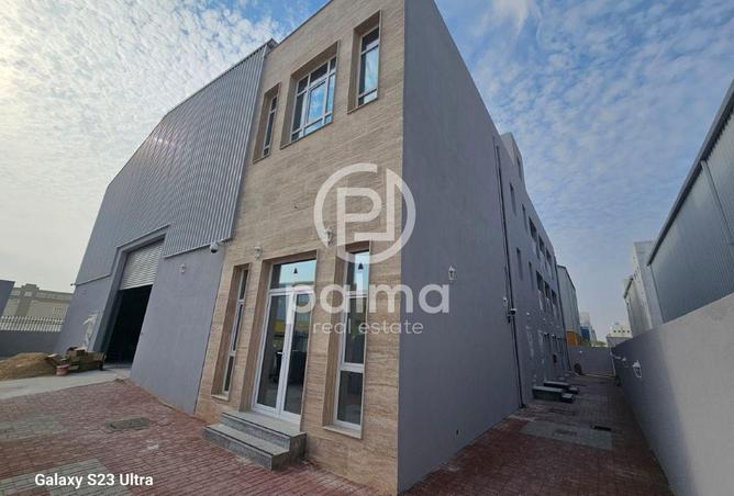 53569400 - Property Main Image