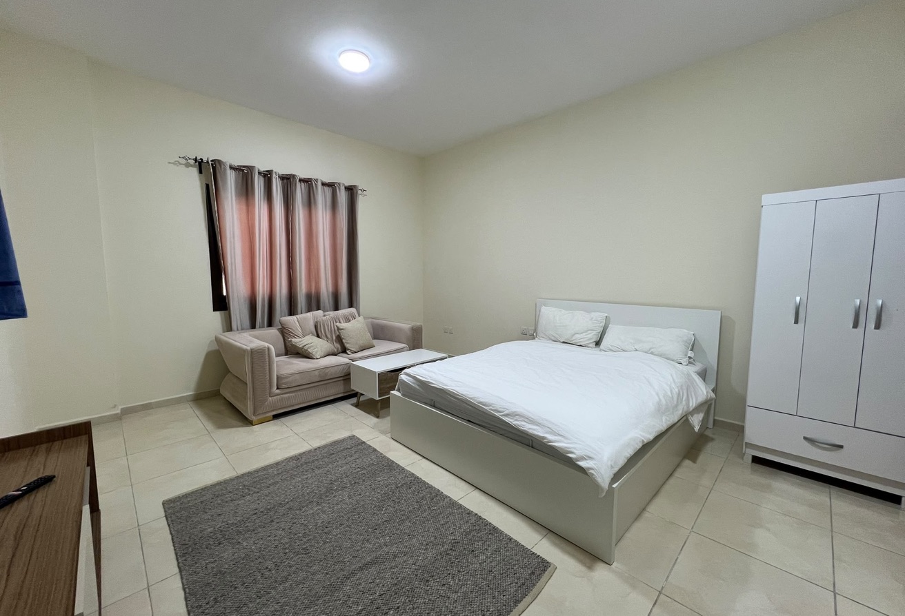 STUDIO 4250 INCLUDING BILLS | LUSAIL FOX HILLS thumbnail 3