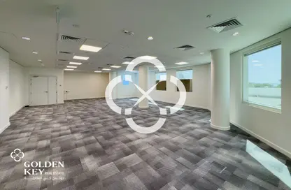 مساحات مكتبية - استوديو - 1 حمام للايجار في برج وست باي - الخليج الجنوبي - الخليج الغربي - الدوحة