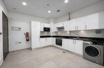 Apartment - 2 Bedrooms - 3 Bathrooms for rent in Lusail Marina Heights - Marina District - Lusail