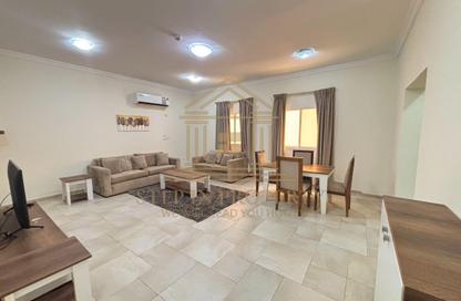 Apartment - 2 Bedrooms - 2 Bathrooms for rent in Al Nasr Street - Al Nasr - Doha