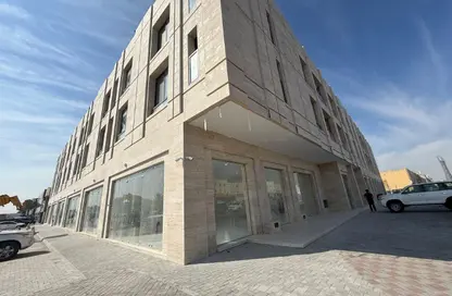 Show Room - Studio - 2 Bathrooms for rent in Salwa Commercial Building - Salwa Road - Doha