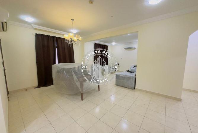 57202619 - Property Image 2