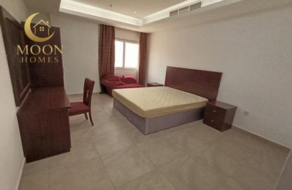 Apartment - 2 Bedrooms - 2 Bathrooms for rent in Umm Ghwailina Comm - Umm Ghuwalina - Umm Ghuwailina - Doha