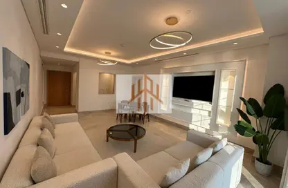 Apartment - 2 Bedrooms - 2 Bathrooms for rent in The Garden - Floresta Gardens - The Pearl Island - Doha