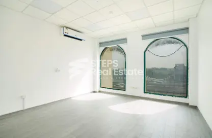Office Space - 5 Bedrooms - 1 Bathroom for rent in Salwa Commercial Building - Salwa Road - Doha