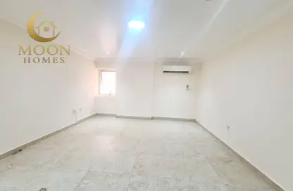 Apartment - 2 Bedrooms - 1 Bathroom for rent in Al Muntazah Street - Al Muntazah - Doha