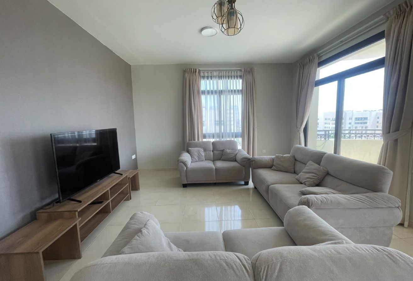 LAVISH FF 3BHK WITH 2 BALCONY IN FOXHILLS @9000 thumbnail 2