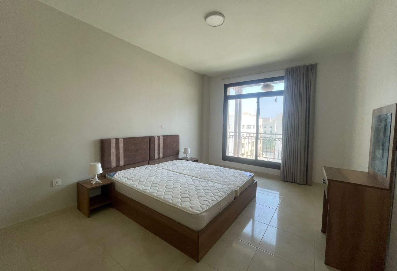 LAVISH FF 3BHK WITH 2 BALCONY IN FOXHILLS @9000 thumbnail 7
