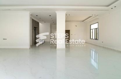 Villa - 7 - 7+ for sale in Izghawa - Izghawa - Doha