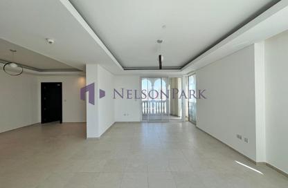 Apartment - 2 Bedrooms - 3 Bathrooms for rent in Viva West - Viva Bahriyah - The Pearl Island - Doha