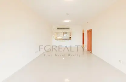 Apartment - 2 Bedrooms - 3 Bathrooms for sale in Viva West - Viva Bahriyah - The Pearl Island - Doha