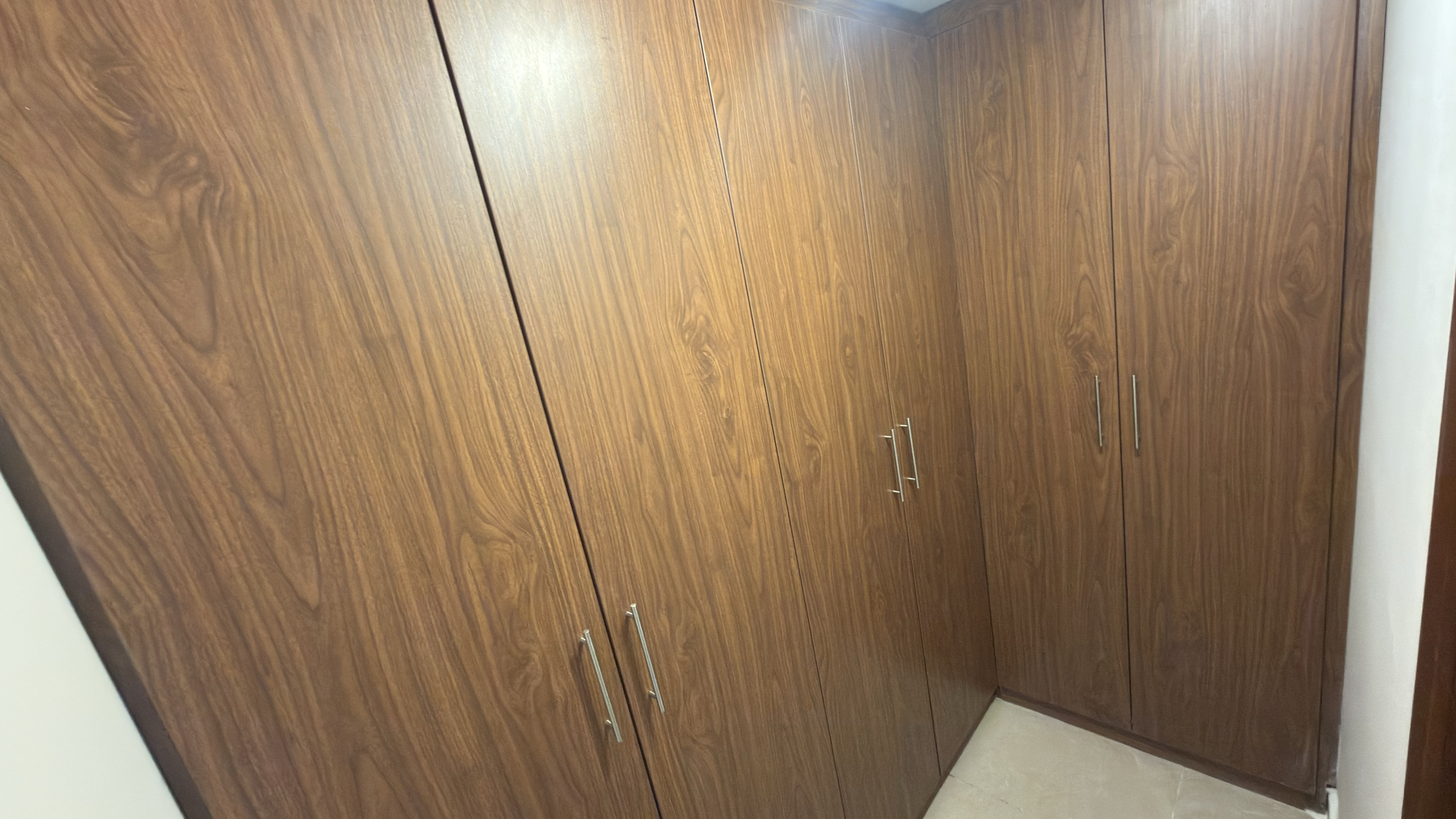 Free 1 Month 1BHK+Office+Balcony With Marina Views thumbnail 8