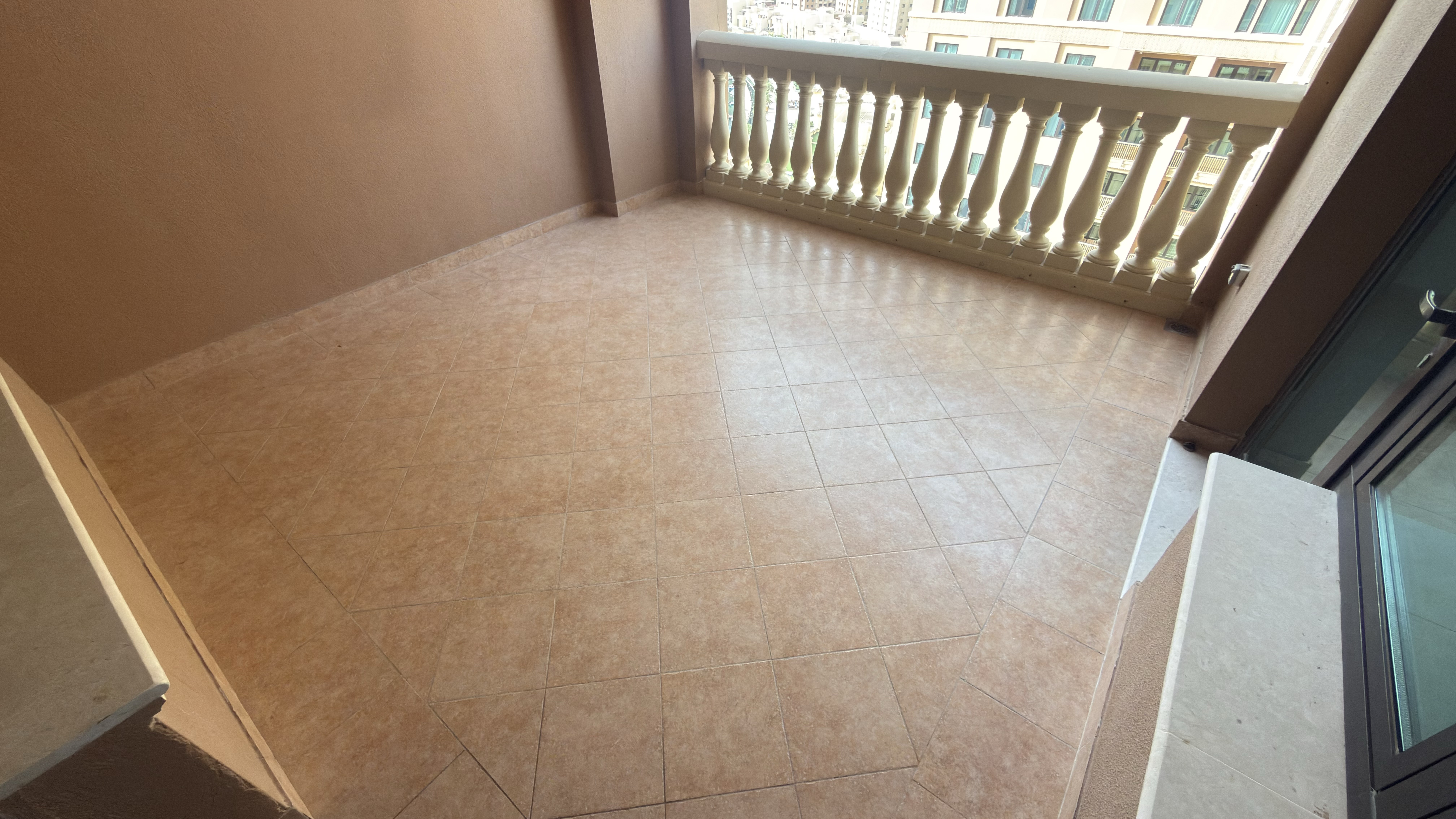 Free 1 Month 1BHK+Office+Balcony With Marina Views thumbnail 4