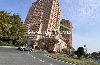 Apartment - 1 Bedroom - 2 Bathrooms for sale in West Porto Drive - Porto Arabia - The Pearl Island - Doha