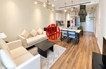 Apartment - 1 Bedroom - 2 Bathrooms for rent in Floresta Gardens - Floresta Gardens - The Pearl Island - Doha Apartment - 1 Bedroom - 2 Bathrooms for rent in Floresta Gardens - Floresta Gardens - The Pearl Island - Doha