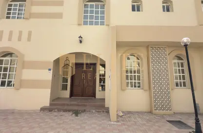 Villa - 5 Bedrooms - 4 Bathrooms for rent in Ain Khalid Gate - Ain Khaled - Doha