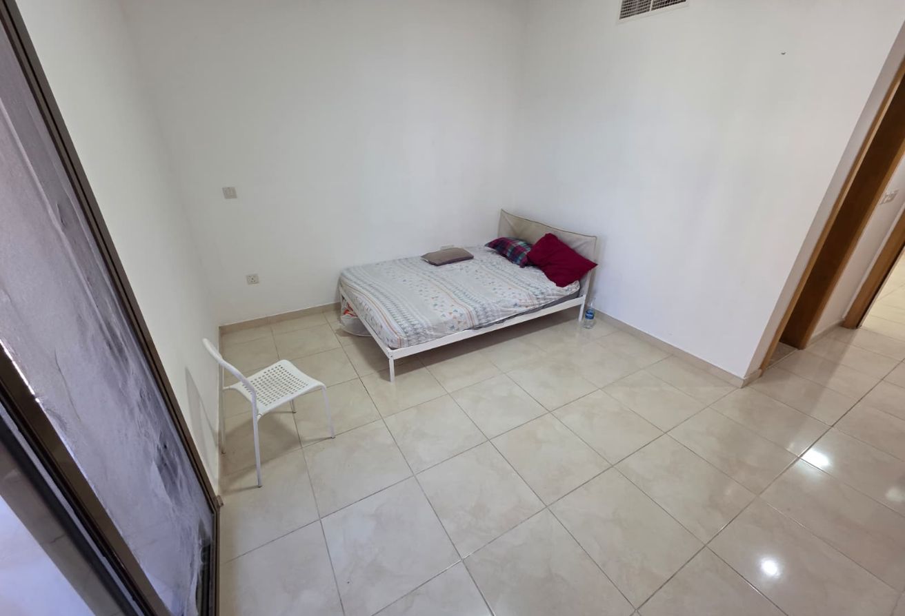Spacious 1BR | Fully Furnished | Bills Optional thumbnail 5