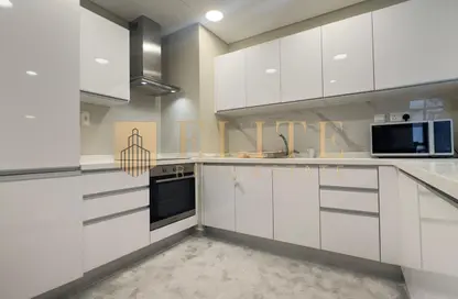 Apartment - 2 Bedrooms - 3 Bathrooms for rent in Bilal Pearl Suites - Viva Bahriyah - The Pearl Island - Doha