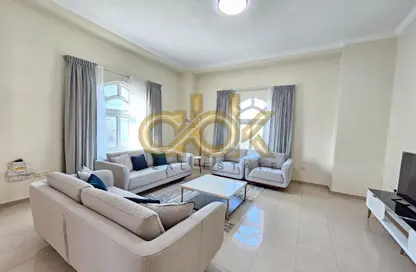 Apartment - 3 Bedrooms - 3 Bathrooms for rent in West Bay Tower - West Bay - West Bay - Doha