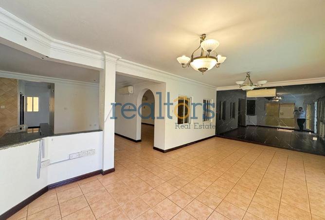 53423586 - Property Image 3