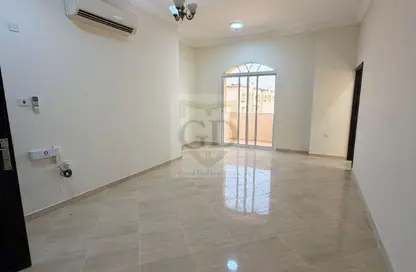 Apartment - 2 Bedrooms - 1 Bathroom for rent in Al Maamoura - Al Maamoura - Doha
