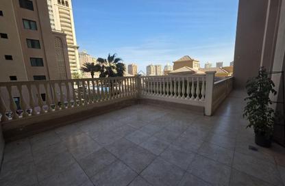 Apartment - 2 Bedrooms - 3 Bathrooms for rent in Marina Gate - Porto Arabia - The Pearl Island - Doha