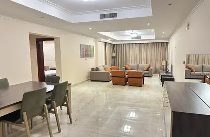 Apartment - 2 Bedrooms - 2 Bathrooms for rent in Anas Street - Fereej Bin Mahmoud North - Fereej Bin Mahmoud - Doha