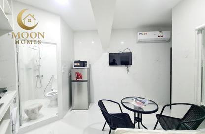 Apartment - Studio - 1 Bathroom for rent in Umm Ghwailina Comm - Umm Ghuwalina - Umm Ghuwailina - Doha