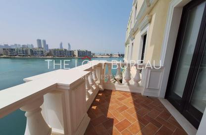 Apartment - 3 Bedrooms - 4 Bathrooms for rent in Mercato - Qanat Quartier - The Pearl Island - Doha