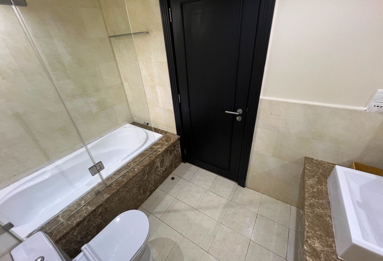 2+Maid luxury New furnished 12800 with Qatar cool thumbnail 11