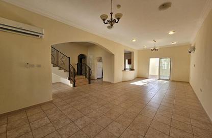 Compound - 4 Bedrooms - 4 Bathrooms for rent in Mamoura 18 - Al Maamoura - Doha
