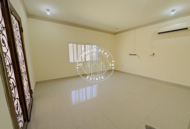 57304264 - Property Image 3