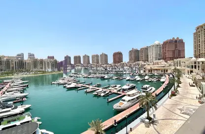 تاون هاوس - 2 غرف نوم - 3 حمامات للبيع في بوابة المارينا - بورتو أرابيا - جزيرة اللؤلؤة - الدوحة