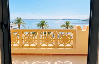 Townhouse - 2 Bedrooms - 3 Bathrooms for rent in La Croisette - Porto Arabia - The Pearl Island - Doha