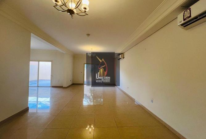 55778653 - Property Image 2