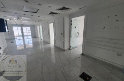 Office Space - Studio - 6 Bathrooms for rent in Marina Tower 02 - Marina District - Lusail