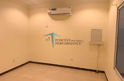 Apartment - 1 Bedroom - 1 Bathroom for rent in Ain Khaled Villas - Ain Khaled - Doha