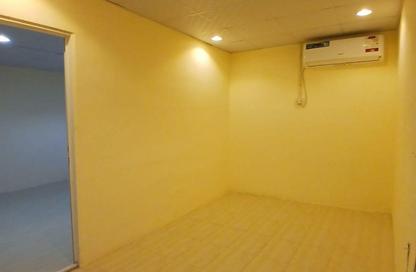 Penthouse - Studio - 1 Bathroom for rent in Madinat Khalifa South - Madinat Khalifa - Doha